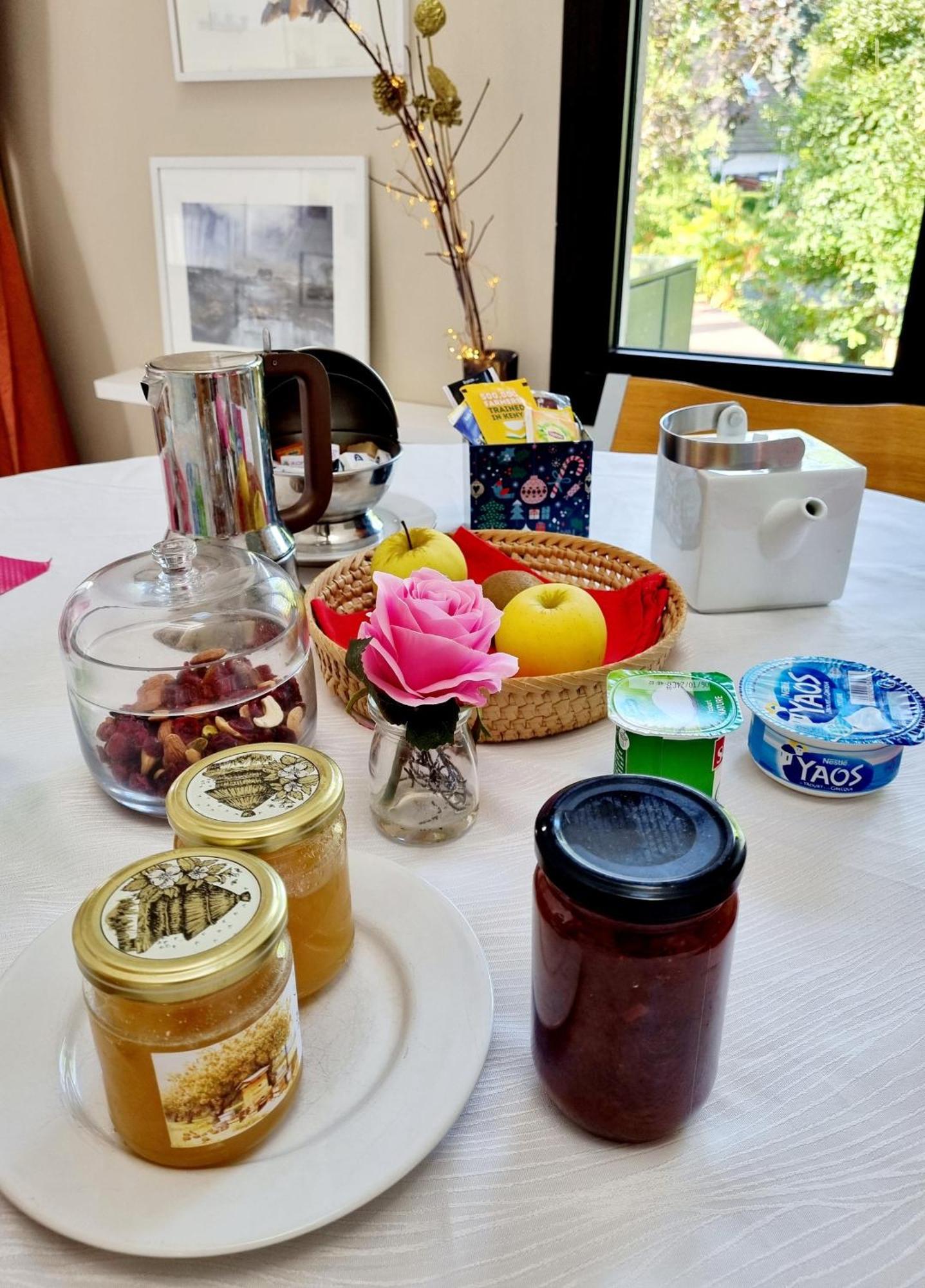 Belle Maison D'Art Verdoyante & Jardin Saint-Remy-les-Chevreuse Luaran gambar